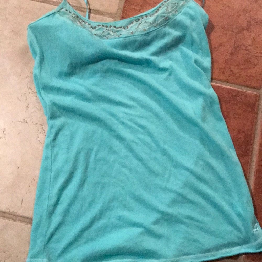 Hollister tank size large
